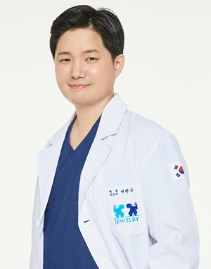 모양·크기 다른 짝가슴, 가슴성형으로 대칭 교정 가능해